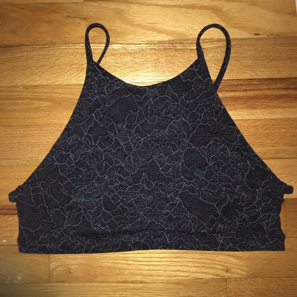 Lululemon High Neck sports bra
